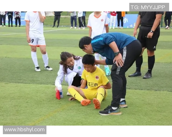 足球星尺子揭秘：如何用球场上的数据定制专属足球梦想